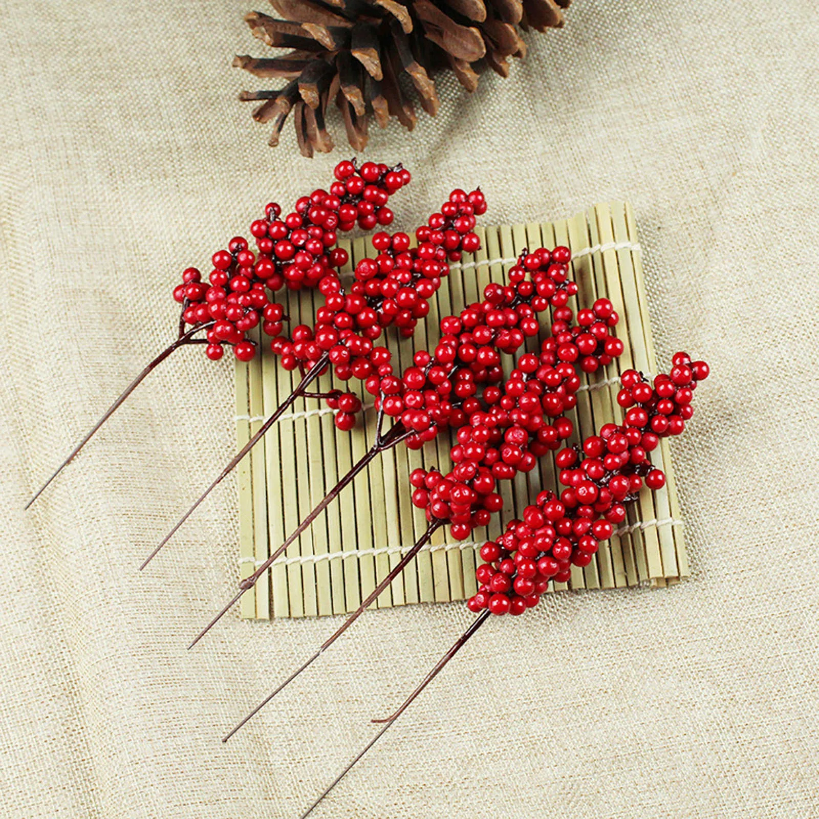 

10pcs/lot Red Berry Bouquet Wedding Party Decor Christmas Decoration For Home Flower Branch Artificial Pine Cone New Year 2022