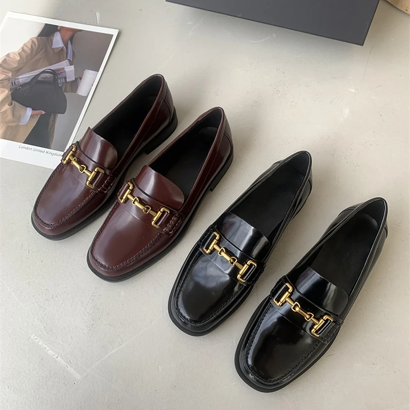 

Лоферы женские с квадратным носком, винтажные кожаные туфли на высоком каблуке, весна 2023, туфли-лодочки, золотая металлическая цепочка, женская обувь, однотонные туфли