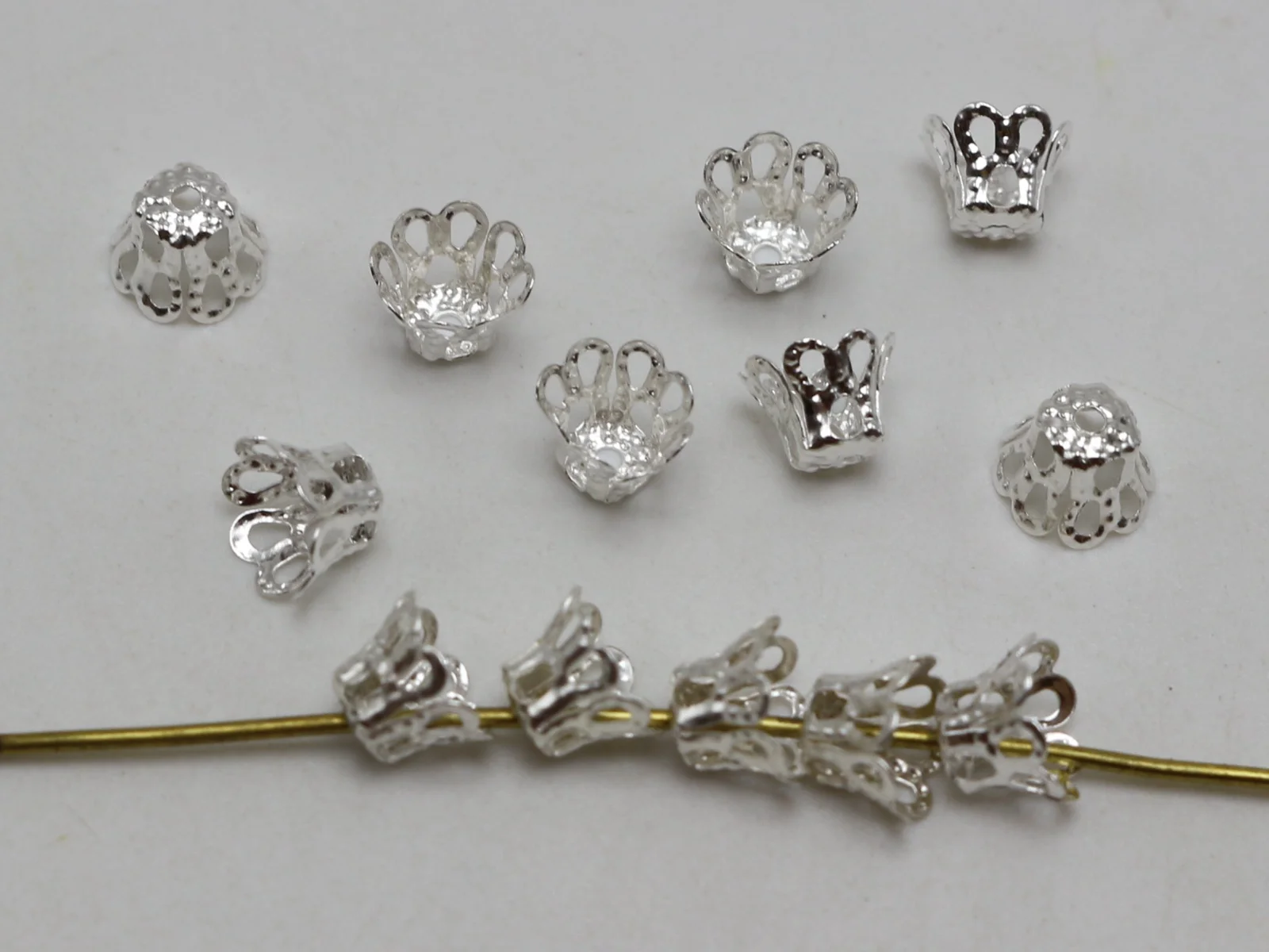 

500pcs Silver Filigree Flower Bell Bead Caps 6X5mm Jewelry Findings