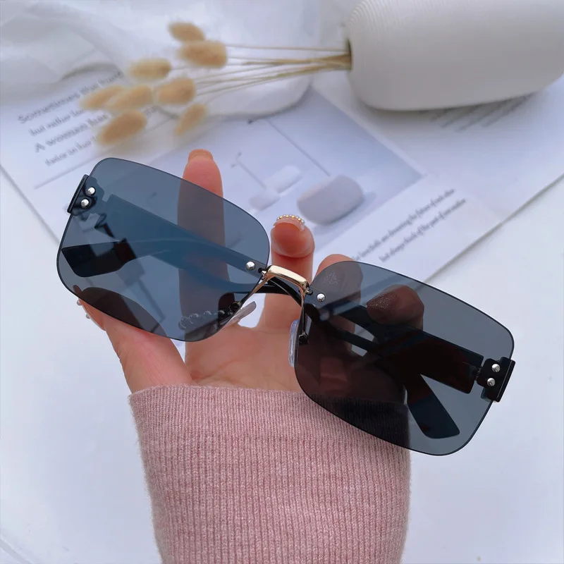 

New Borderless Rectangle Sunglasses Women Decorative Rice Nail Fashion Sun Glasses Women Summer Trend Eyewear UV400 Gafas De Sol