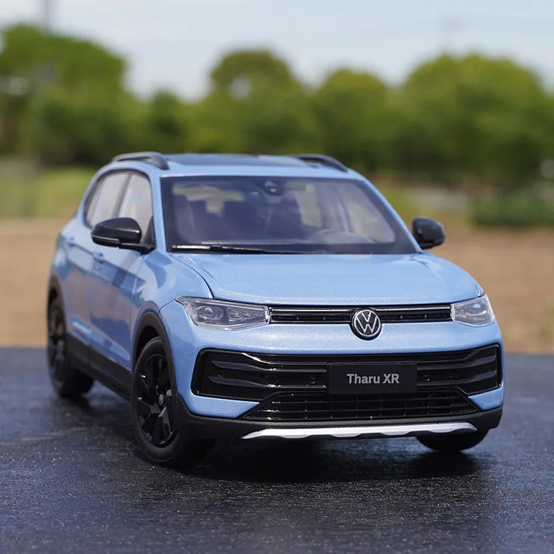 Фото Масштабная модель автомобиля VW Tharu XR SUV 1:18, литая под давлением, из сплава, внедорожник Tharu XR, игрушечная модель, подарок для мальчиков, в оригинальной коробке №4