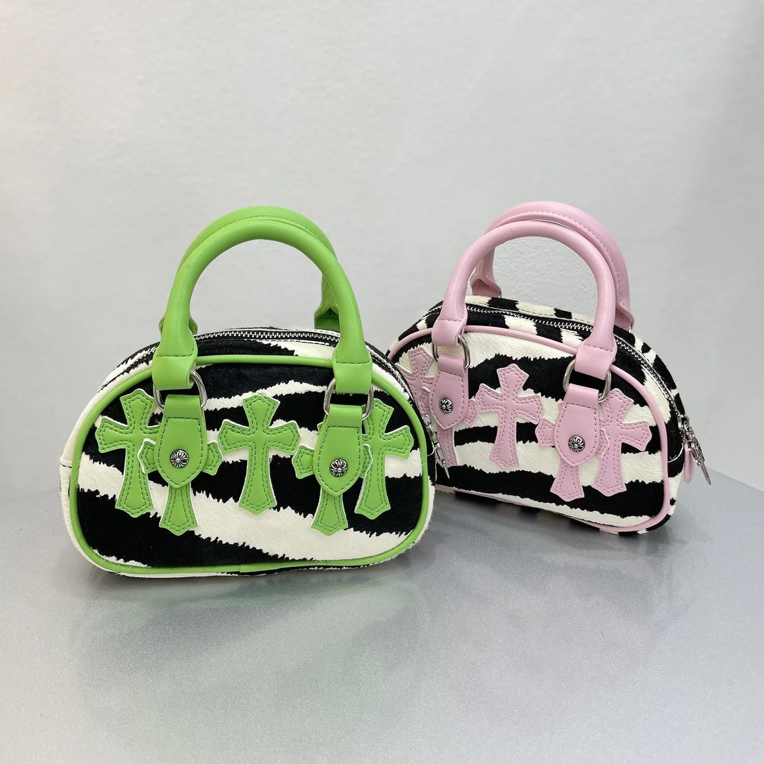 

2023 Autumn and Winter New High-end Sense Zebra Pattern Horse Hair Handbag Messenger Bag Medieval Bag Women