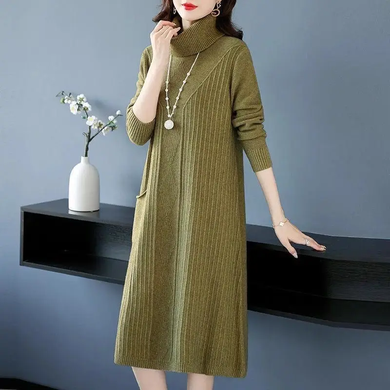 Осенне-зимнее вязаное нижнее платье для женщин новинка 2024 шерстяной свитер