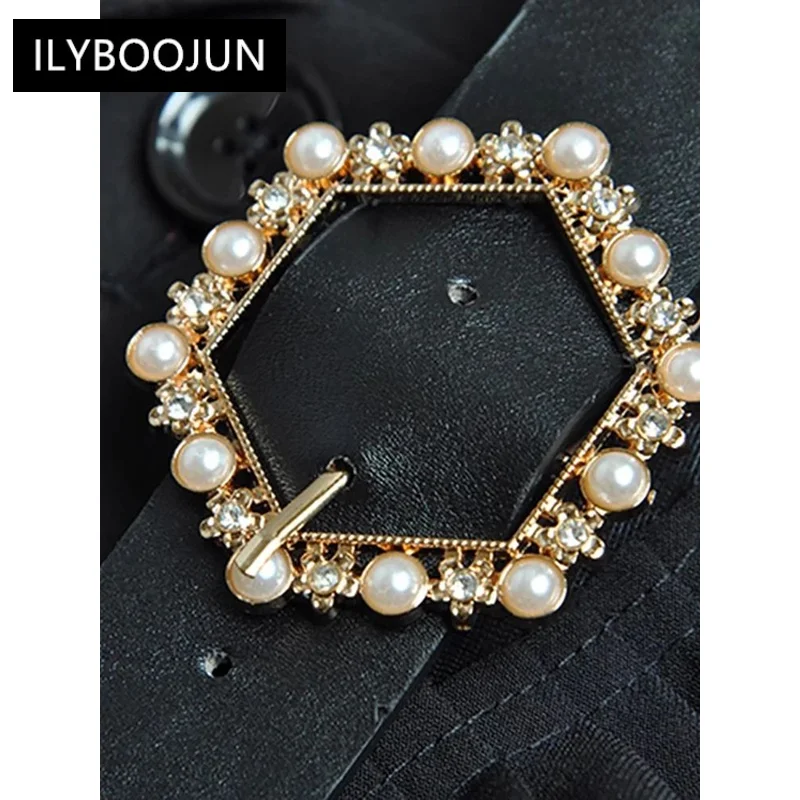 Женское осенне-зимнее платье с длинным рукавом двубортное бисером и поясом