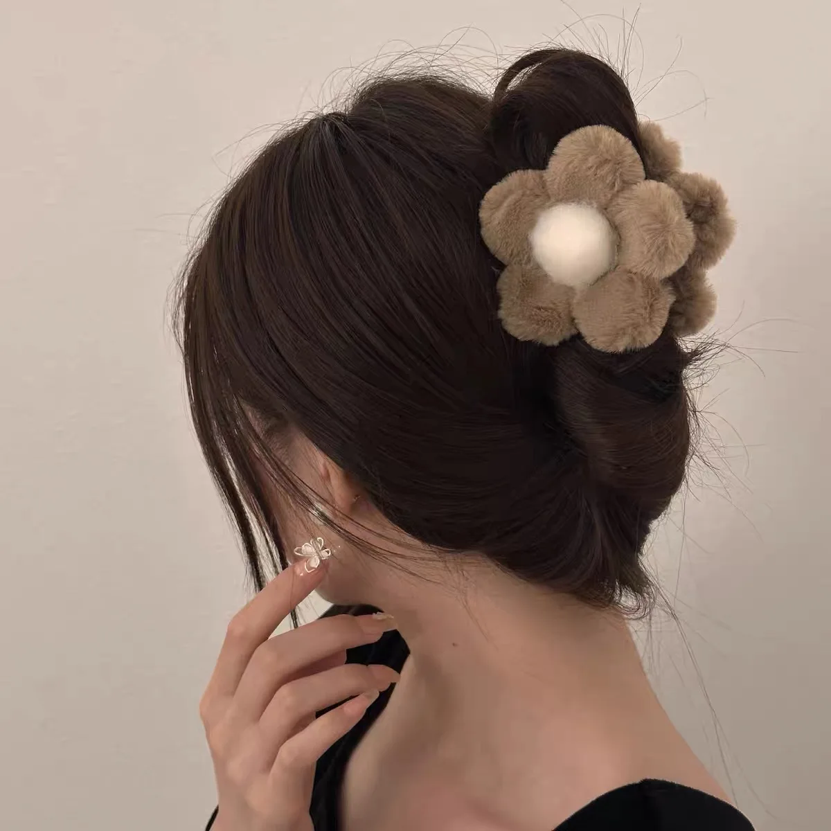 AISHG плюшевые заколки для волос с цветком