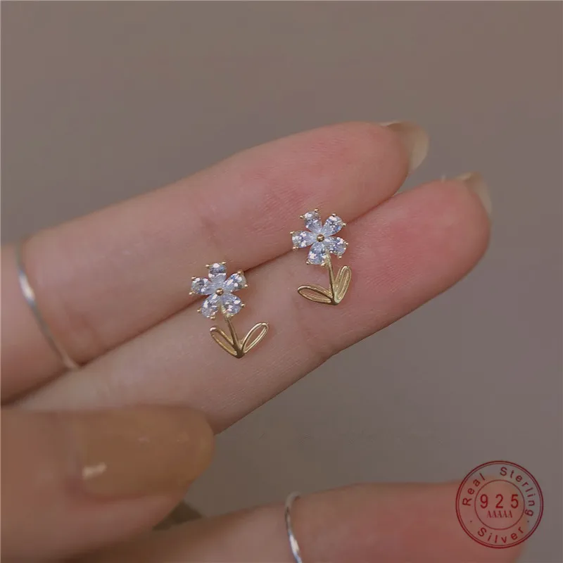 

925 Sterling Silver Korean Simple Crystal Flower Plating 14k Gold Stud Earrings Women Fashion Classic Wedding Gift Jewelry