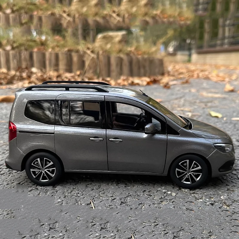Модель автомобиля NZG 1:18 MB T-klase T-Class van из сплава с двойной дверью в подарок друзьям
