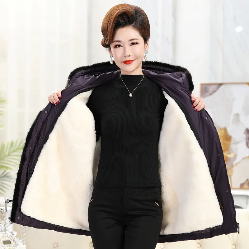 Флисовая куртка на хлопковой подкладке для среднего и пожилого возраста женская