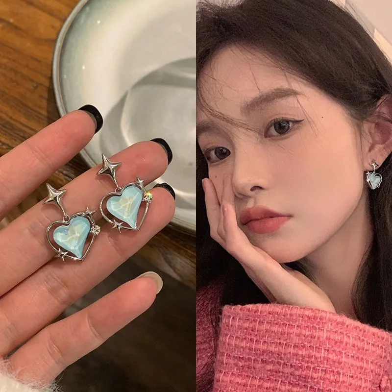 Женские серьги-подвески в форме сердца с кристаллами