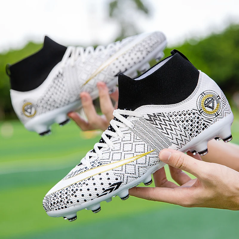2022 New Football boots For Men and Women Ultralight Soccer Shoes Boys five-person system American AG/TF Non-slip Soccer Sneaker