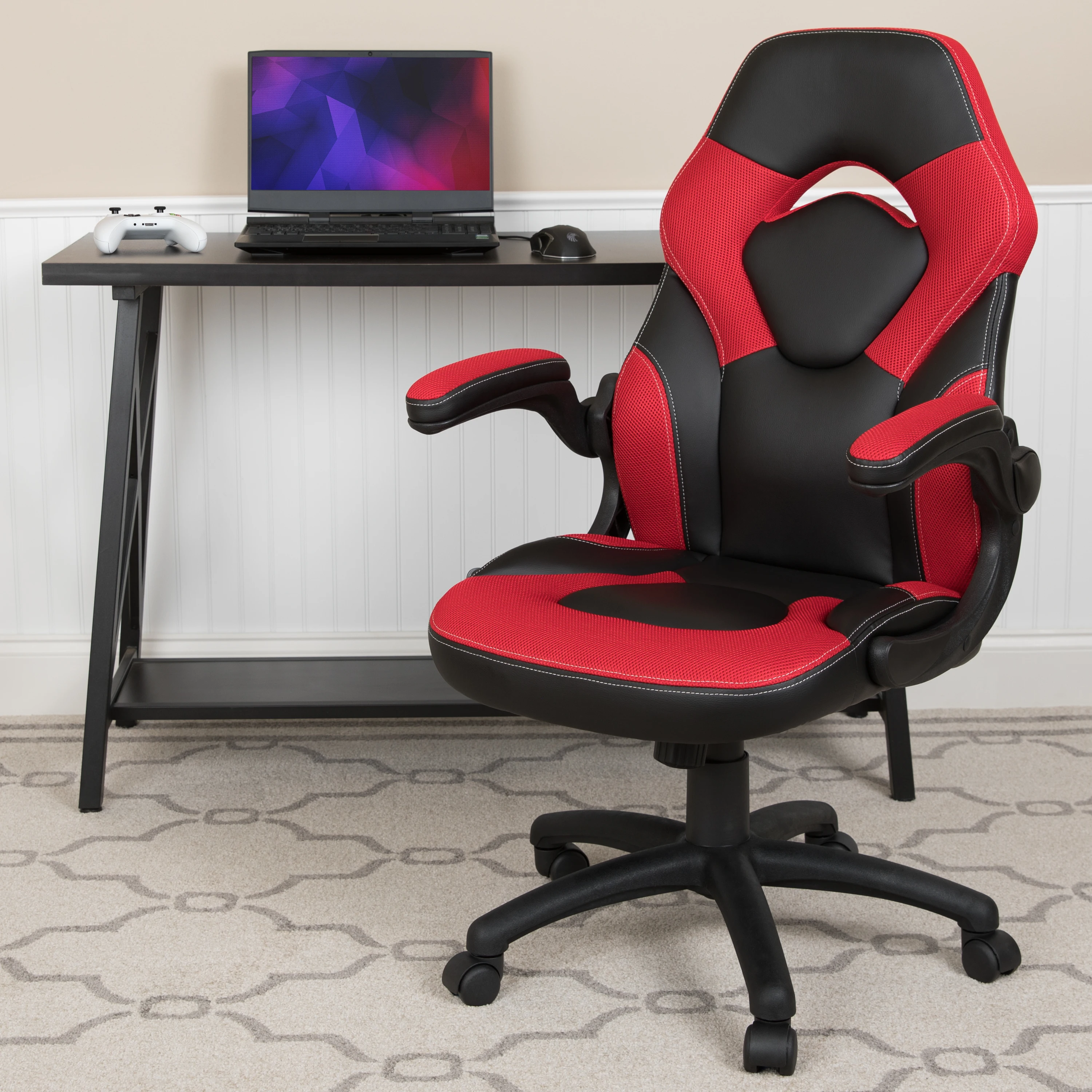 

Игровое кресло Flash Furniture, Гоночное офисное эргономичное компьютерное регулируемое вращающееся кресло с откидными ножками, легко устанавлив...