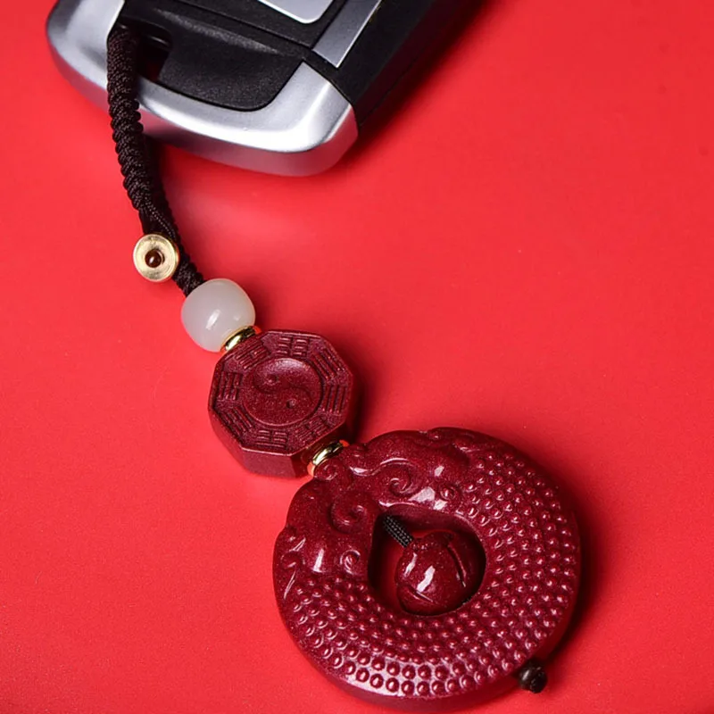 Женское и мужское колье для переноски автомобильных ключей