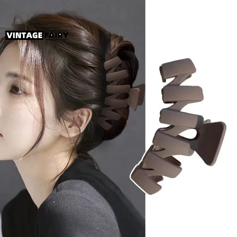 

Crab Head Hair Clips and Hair Bands for Women Oversized N Frosted Grab Clip Back Head Women's Updo Hairpin Dropshipping