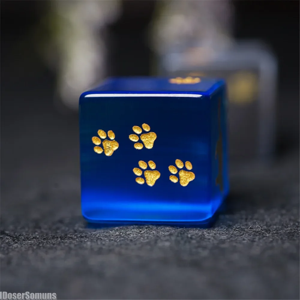 

Натуральные аметистовые кости D6