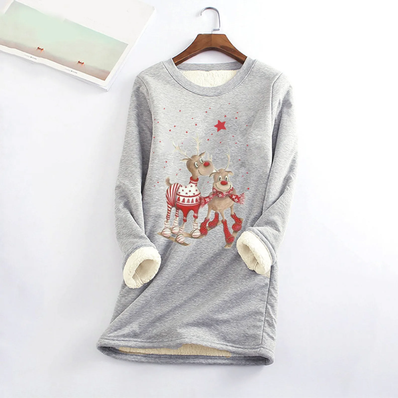 

Women Autumn And Winter Christmas Print Warm Bottoming Shirt Loose Top Fleece Hooded Sweater Hoodie Pocket Women