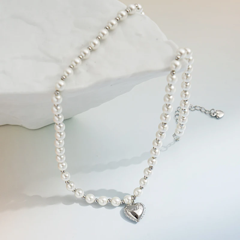 

LIUERXIN Elegant Pearl Necklace For Women Heart Pendant Necklaces Luxury Pearls Chain Necklaces Korean Jewelry Girls Gifts
