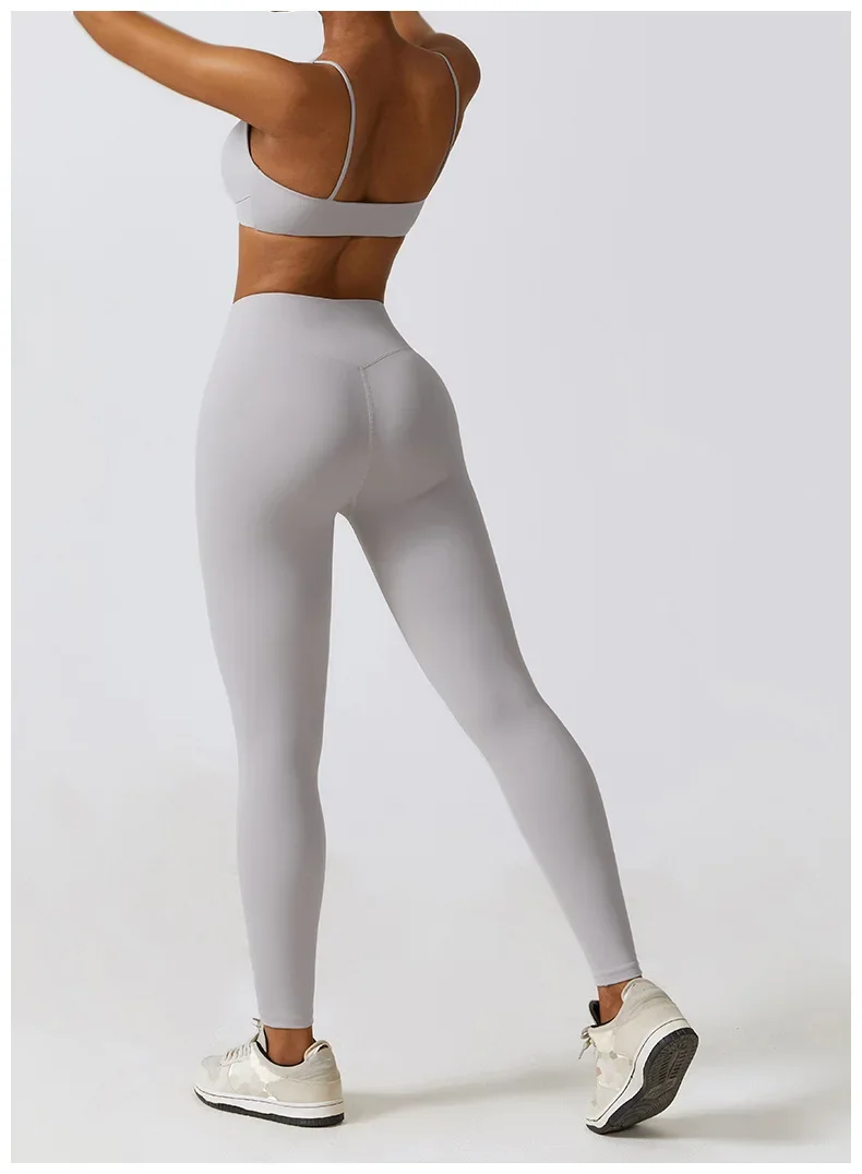 Рисунок 2 - Набор колготок для бега для женщин