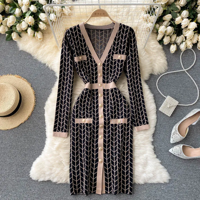 

SINGREINY Women Design Plaid Knitted Dress Long Sleeve V Neck Single Breasted Slim Sheath Dresses Autumn Bodycon Sweater Dress