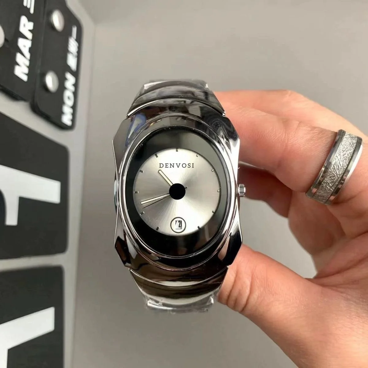 Новые мужские кварцевые часы уникальные элегантные деловые водонепроницаемые