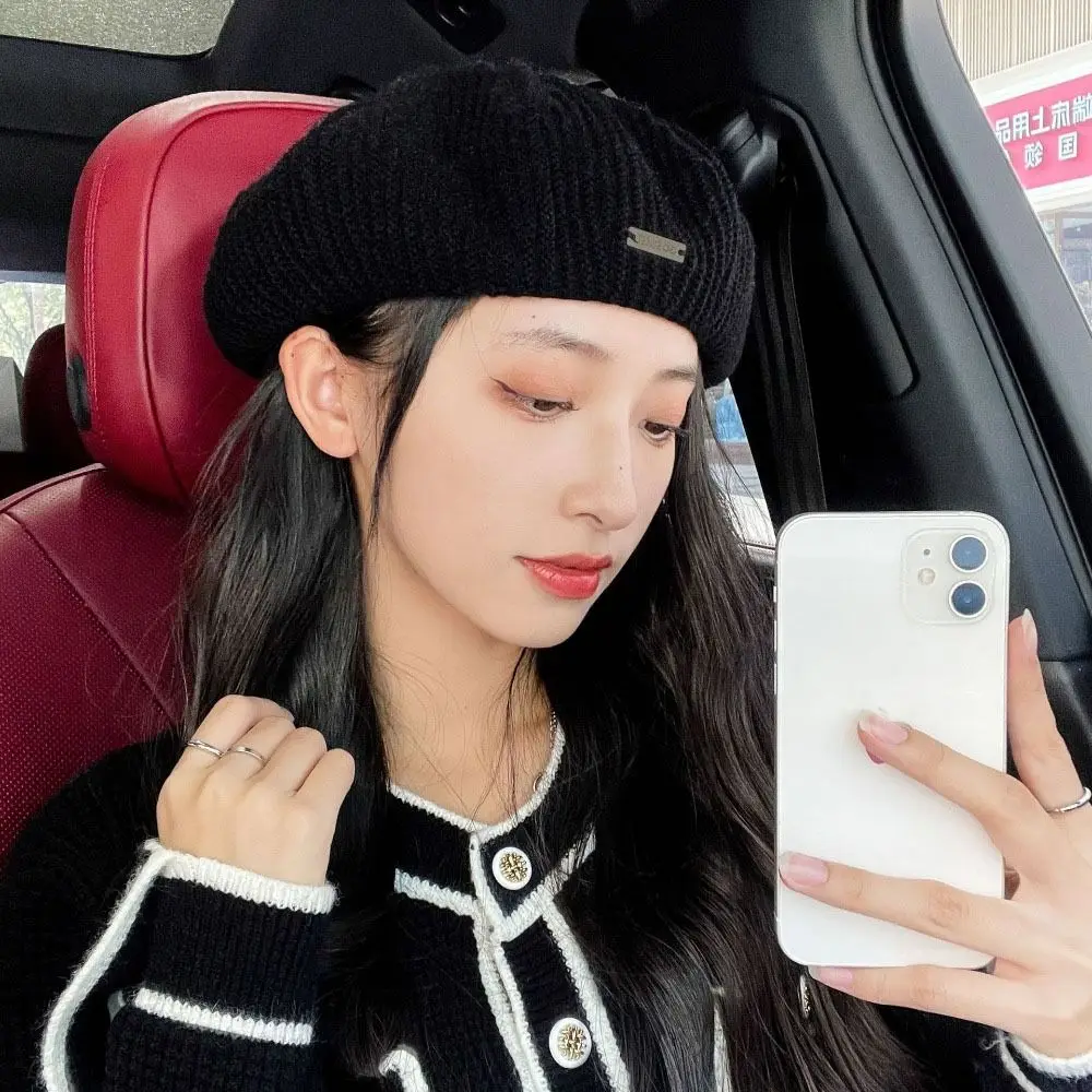 

Winter Casual Retro Nylon Elastic French Artist Style Solid Color Cap Korean Style Beanies Women Knitted Beret