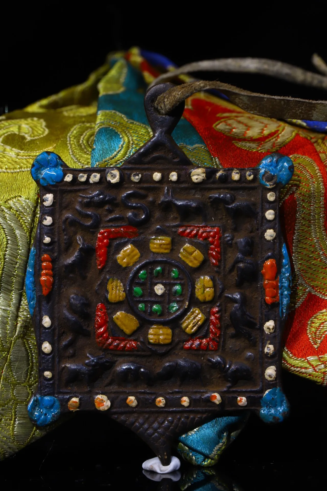 

3" Tibetan Temple Collection Old Bronze painted Quartet Cross Vajra Jiugong gossip card Amulet pendant Town House Exorcism