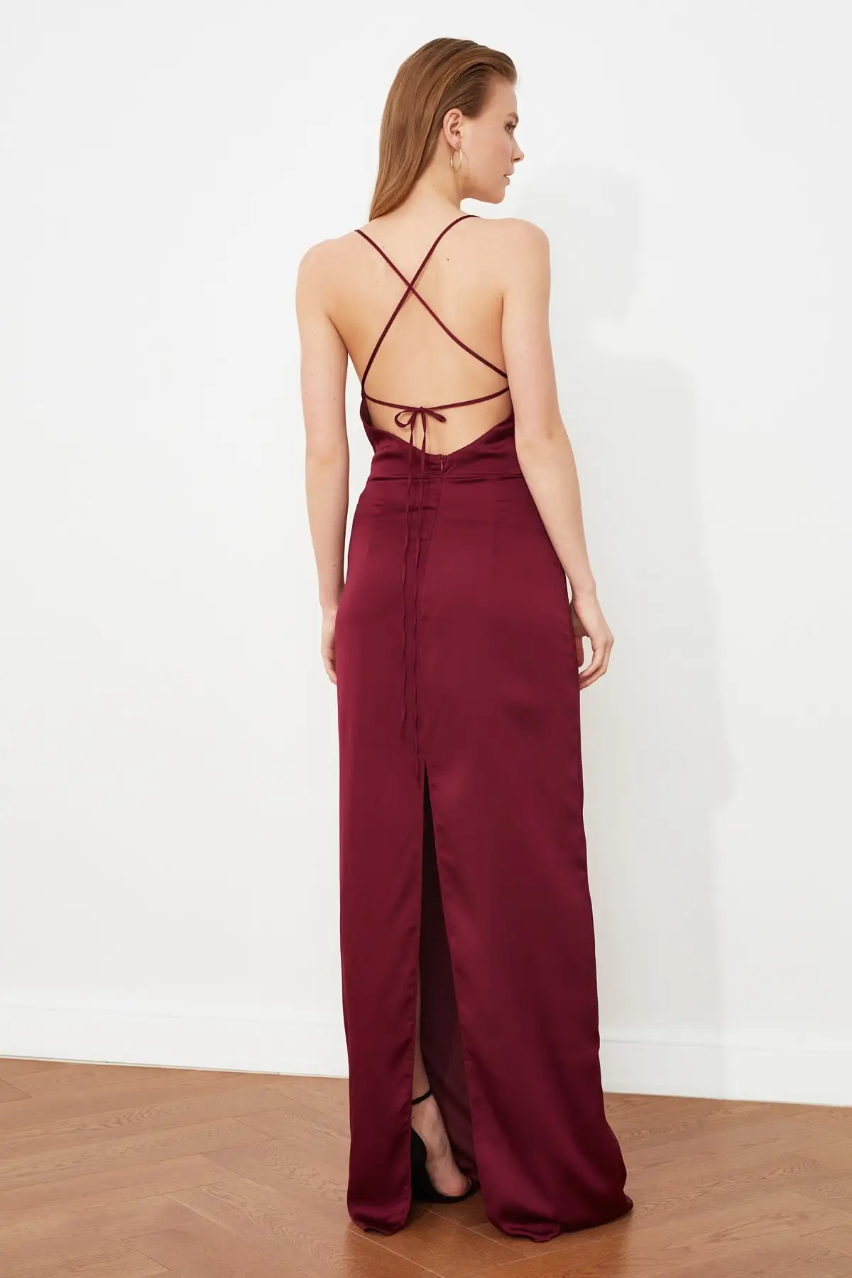

Trendyol Collar Detail Evening Dress & Prom Gown TPRSS21AE0150