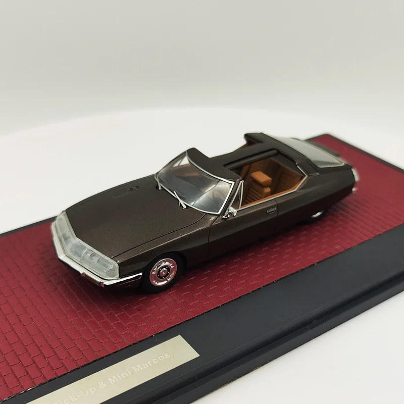 Модель лимузина Asoty 1:43 из металла