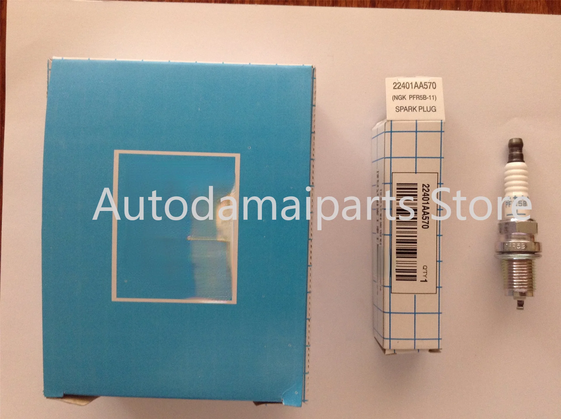 

Сопло свечи зажигания 22401AA670, Свеча зажигания подходит для SILFR6A