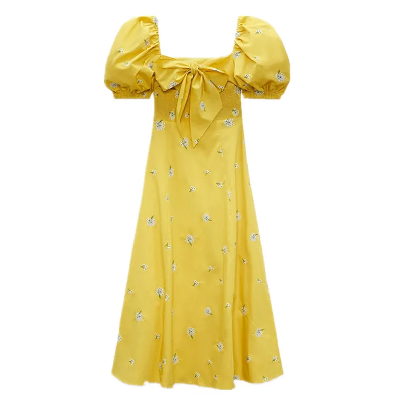 

PB&ZAspring new women's European and American street square neck puff sleeve bow embroidered poplin dress