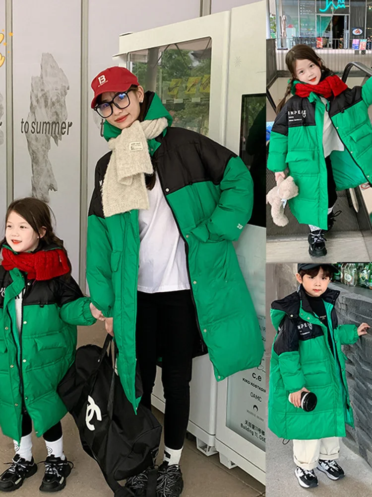 

Зима 2022 Корейская версия для мальчиков и девочек коллидирующий цвет длинный пуховик с капюшоном платье для мамы и дочки