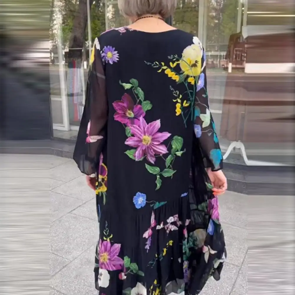 

Платье-макси с цветочным принтом, V-образным вырезом и плиссированным подолом