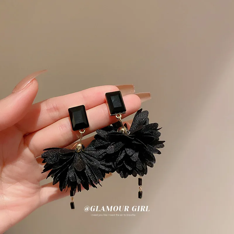 

Big Black Flower Hanging Earrings For Women Exaggerated Rock Personality Cерьги Wedding Party Jewelry Valentine's Day Girl Gift