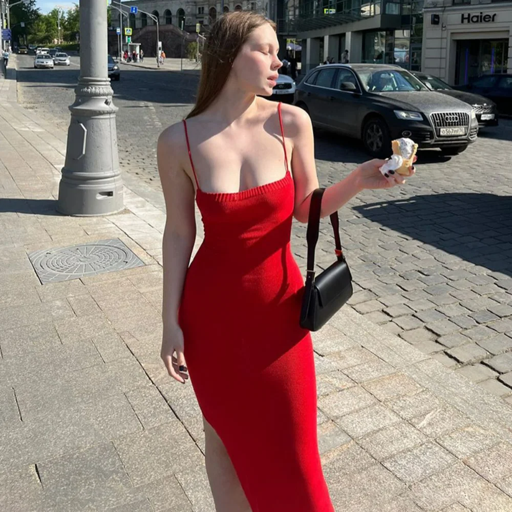 

Красное трикотажное платье-макси на бретелях-спагетти, летнее элегантное сексуальное облегающее длинное платье с открытой спиной и разрез...
