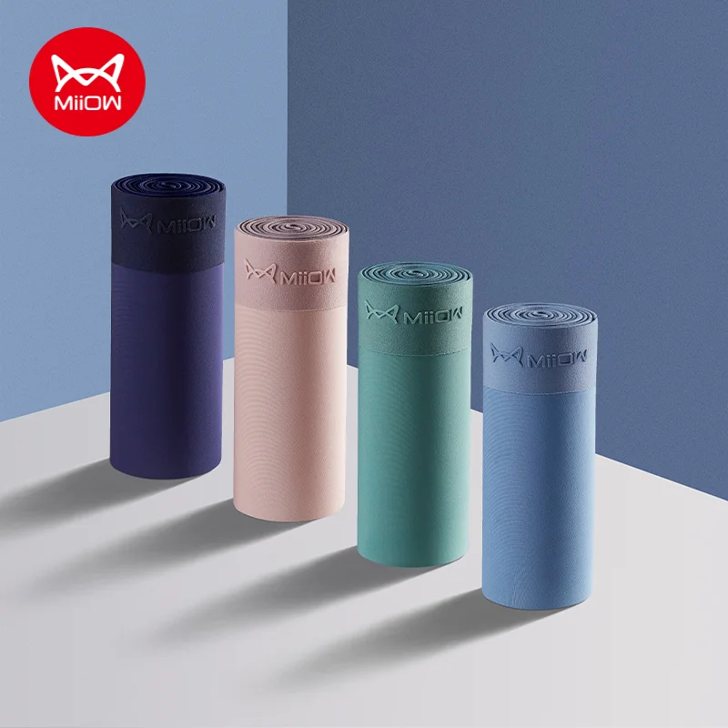 

MiiOW 3Pcs Ice Silk Men's Boxers Lightweight Soft Breathable Man Underwear Boxer Seamless Graphene Men's Panties Boxershorts