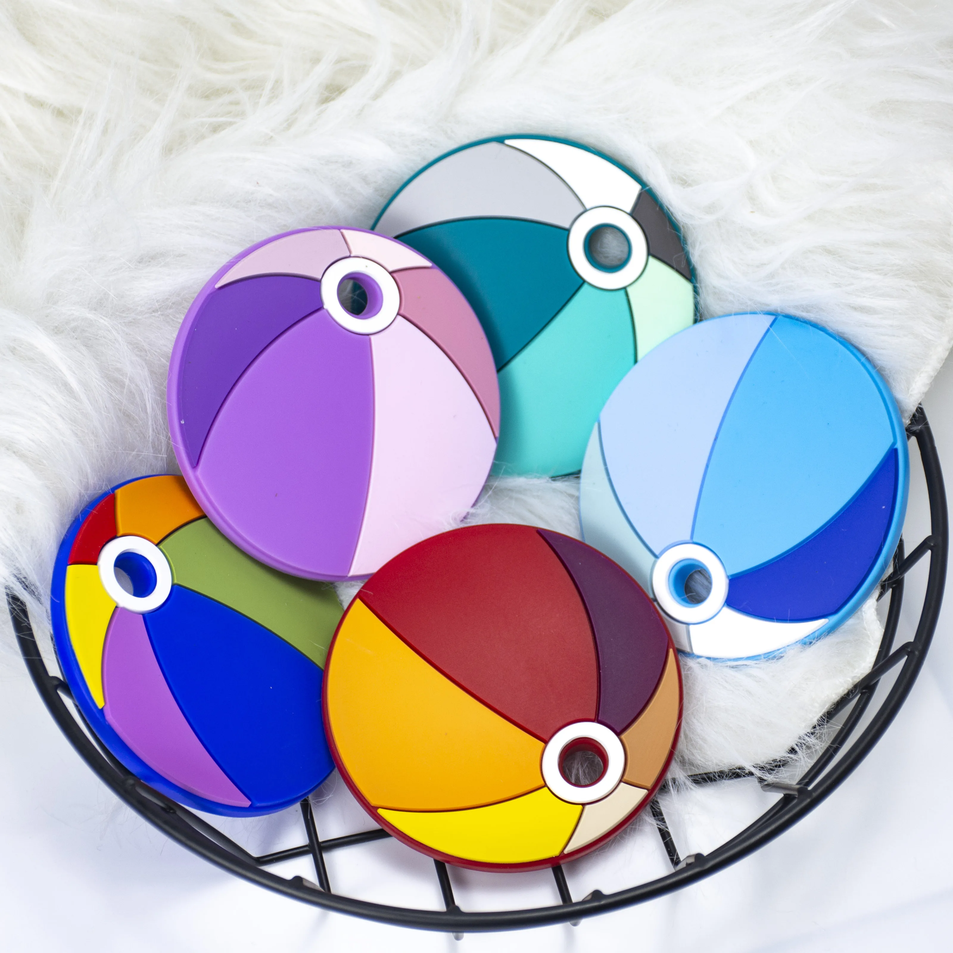

1 PC Cartoon Ball Shape Silicone Teether Food Grade Baby Colorful Ball Teether BPA Free Baby Chewable Teething Toys Baby Teether