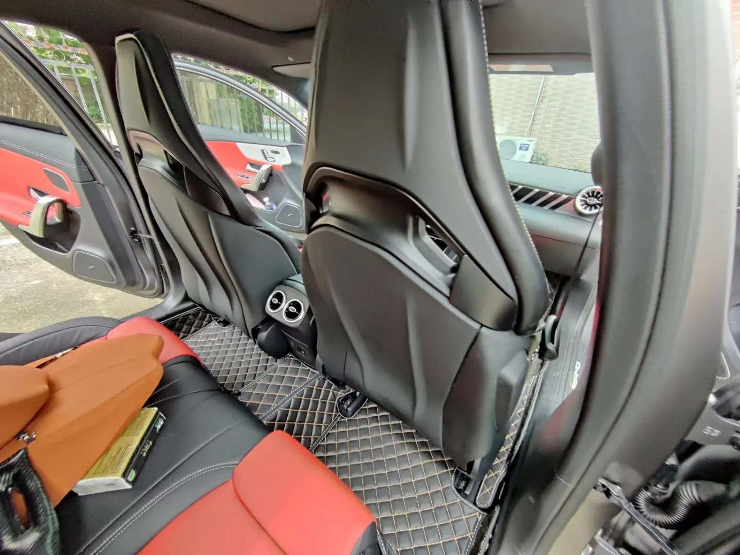 Для Mercedes Benz AMG трековые сиденья A35 A45 GLB35 GLA35 SLK GT C63 E63 W206 W214