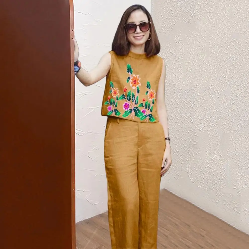 

Шикарный комплект из футболки и брюк, свободные широкие штаны, удобный женский комплект одежды, Женский костюм с круглым вырезом, жилет и бр...