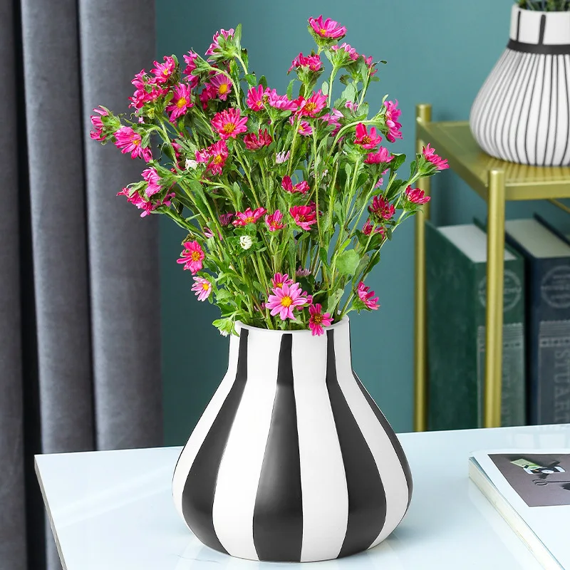 

Nordic ins ceramic vase creative home porch living room TV cabinet desktop flower arrangement dried flower container decoration