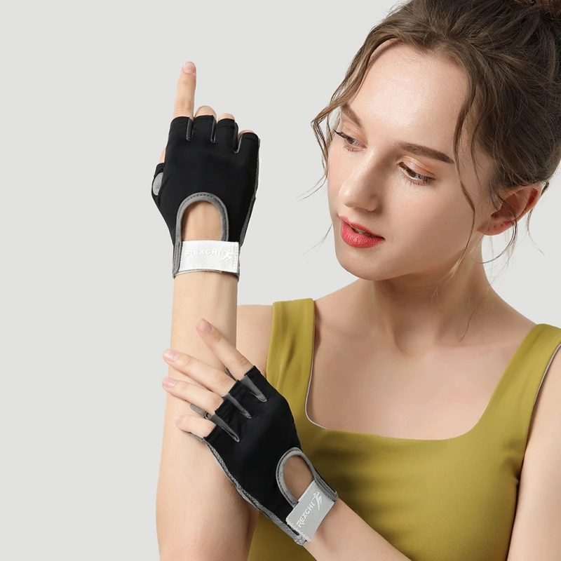 

2pcs Sports Gloves Ladies Yoga Fitness Exercise Non-slip Shock-absorbing Half Finger Wear-resistant Breathable Gloves