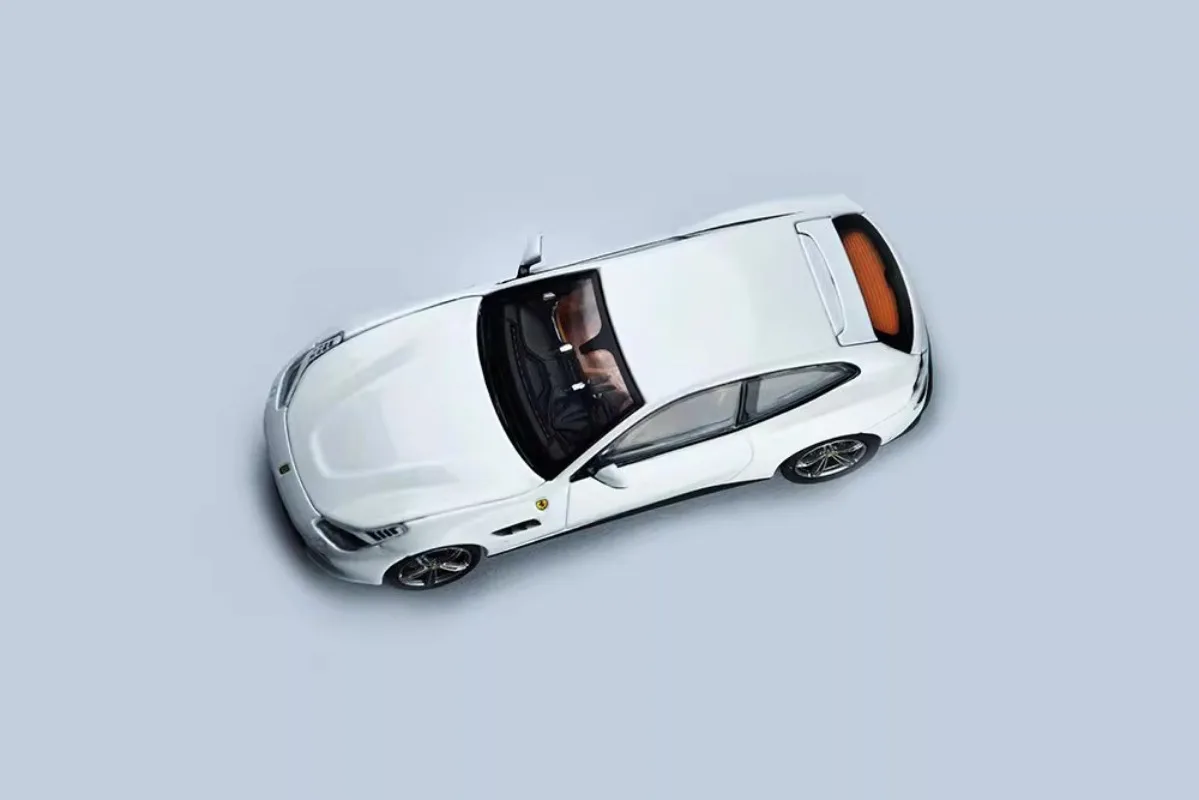Литая под давлением модель суперкара Ferrari GTC4 Lusso из сплава гоночного автомобиля
