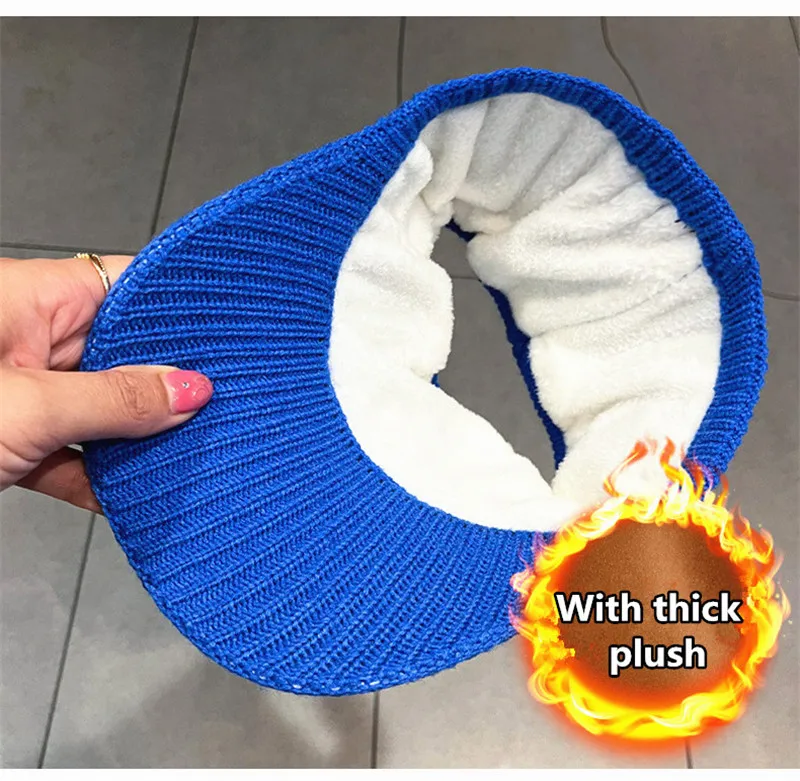 Спортивная шапка унисекс с буквой C цвет в ассортименте