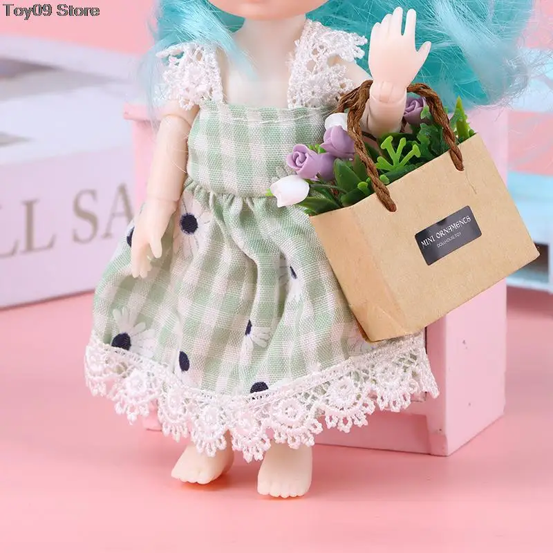 

New 1PC 1/12 Dollhouse Simulation Tulips Bouquet With Paper Handbag Dolls House Mini Flower Bouquet Dollhouse Home Decoration