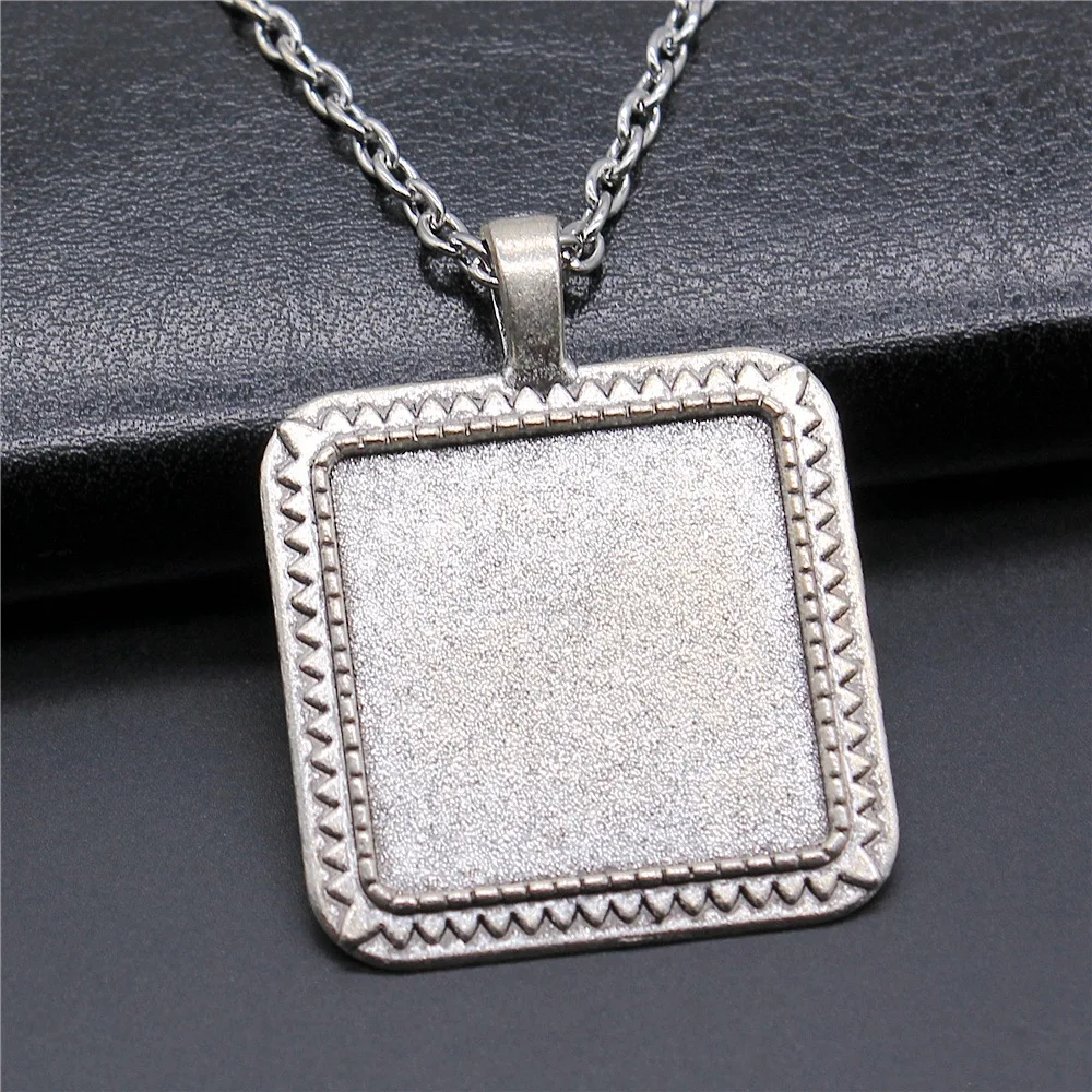 

Кулон-кабошон с камеей, 2 цвета, 25 мм