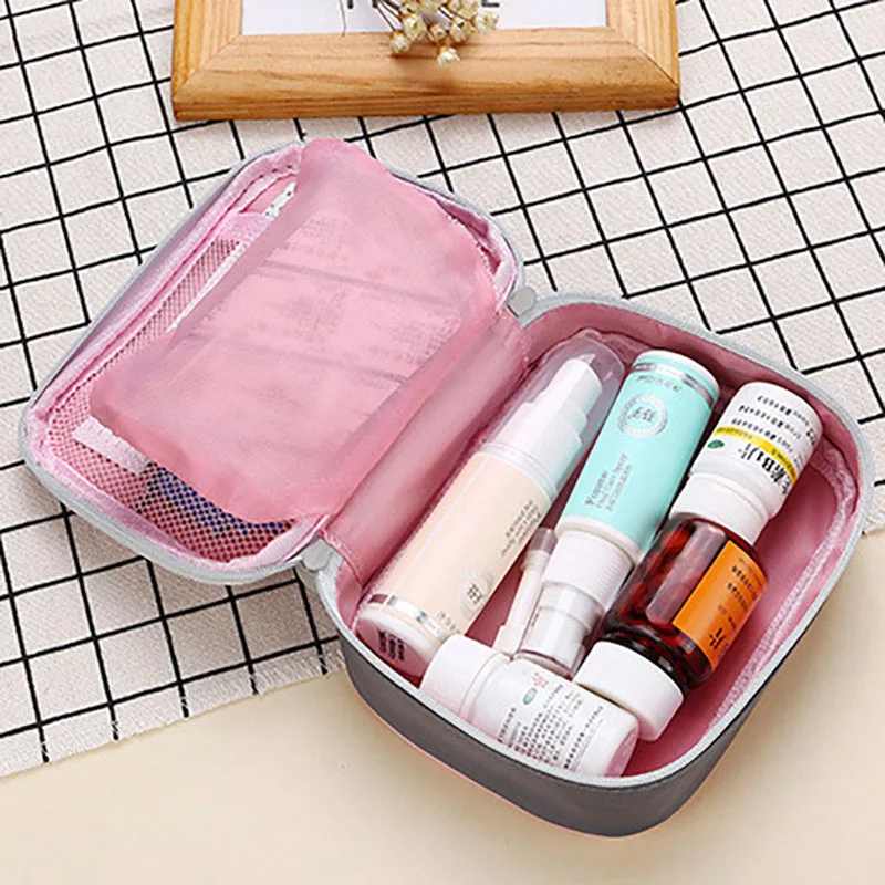 

1pcs Multifunctional Portable First Aid Kit Travel Outdoor Camping Useful Mini Medicine Storage Bag Emergency Bag