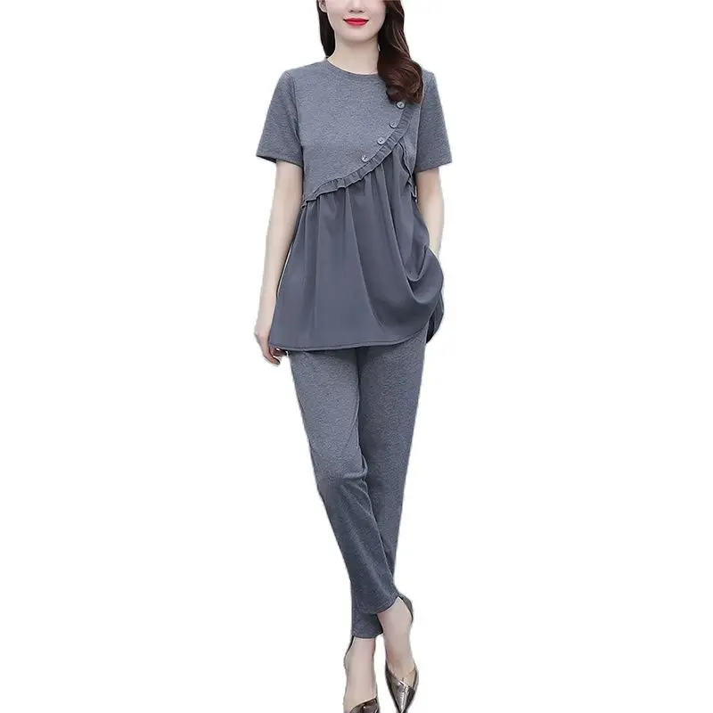 Костюм женский летний из двух предметов с короткими рукавами A891