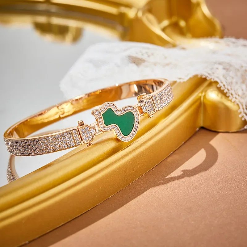 Бесплатная доставкаНовый высококачественный браслет из белой ракушки и тыквы 1:1