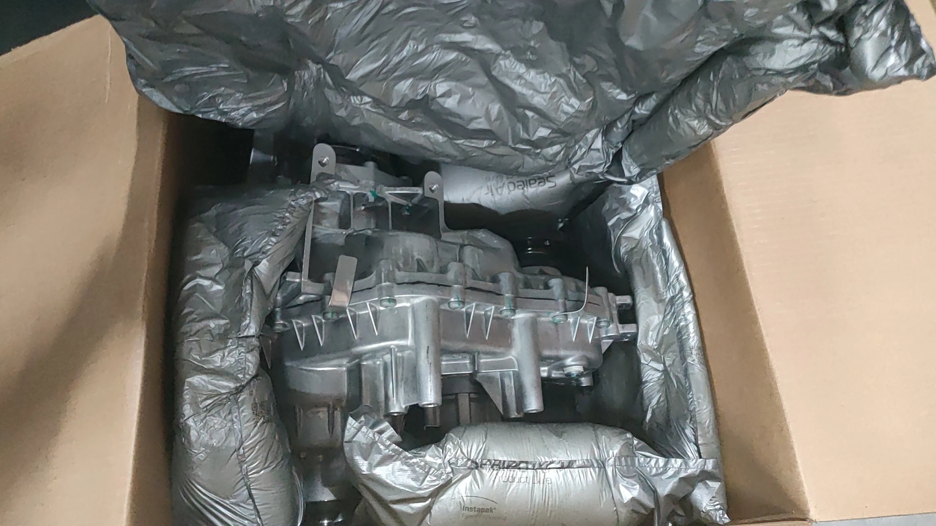 Высококачественные автозапчасти оптовая продажа трансмиссия 4x4 автомобильный