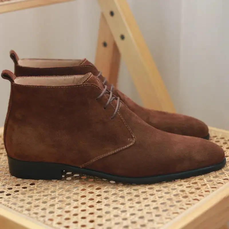 

Ботинки мужские дезертные однотонные, искусственная замша, классические, на шнуровке, повседневные, для работы и вечевечерние, классически...