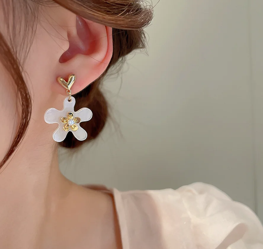 

S925 silver needle copper gold plated zirconium stone heart Flower Earrings for women Fashion Jewelry