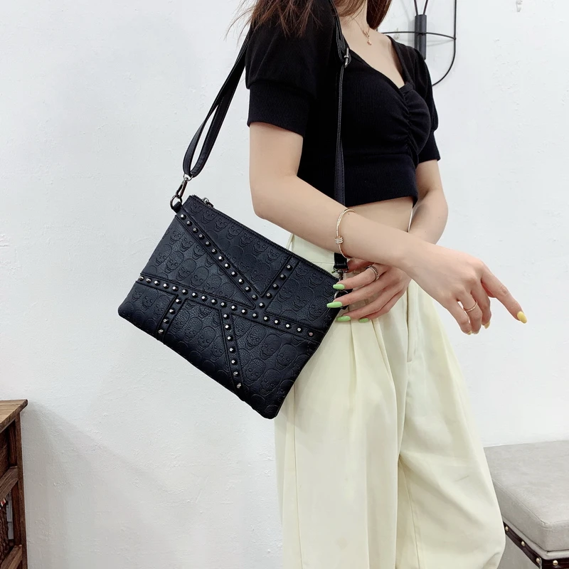 Diinovivo Retro Skull Printting Messenger Bag Punk Rivet Women Clutch Small Square Bag PU Ladies Shoulder Crossbody Bag WHDV2094